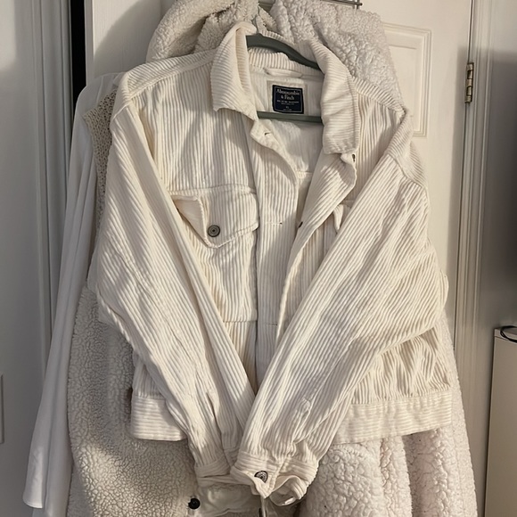 Abercrombie Cream Utility Jacket - Picture 2 of 4